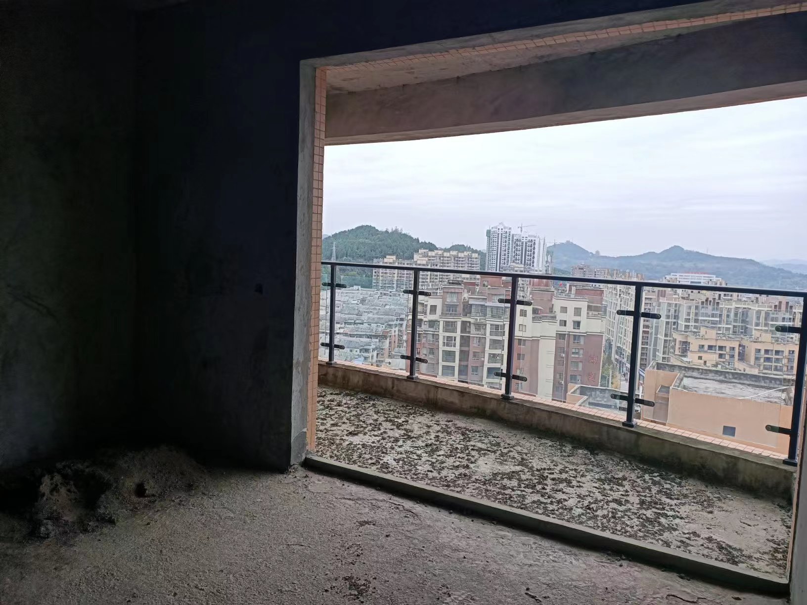 居住环境好，周边配套齐全